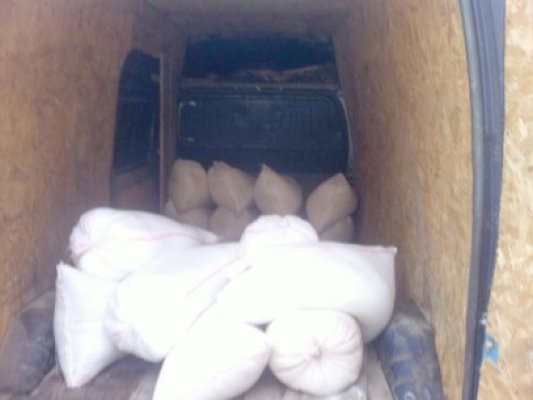 Prins la furat uree din Portul Constanţa: vroia să vândă sacii unor vecini